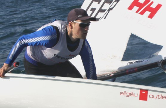 Letzter Trainings-Feinschliff und abschließende Vorbereitungen von Philipp Buhl für seinem ersten internationalen Weltcup-Auftritt und den Einstieg in die Segelsaison 2010. Letzter Trainings-Feinschliff und abschließende Vorbereitungen von Philipp Buhl für seinem ersten internationalen Weltcup-Auftritt und den Einstieg in die Segelsaison 2010.